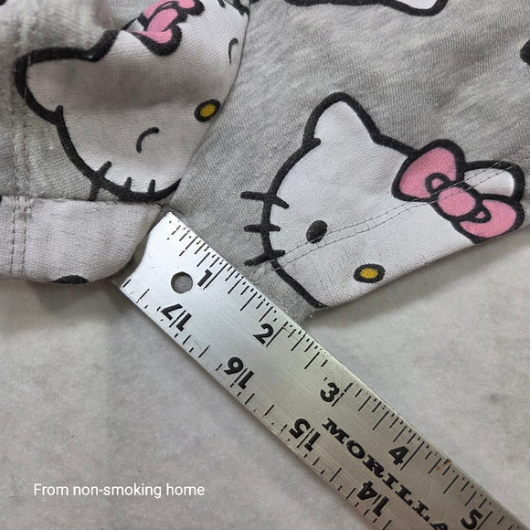 Women's Hello Kitty by Sanrio Gray Pink Pajama Shorts XL - Picture 6 of 6